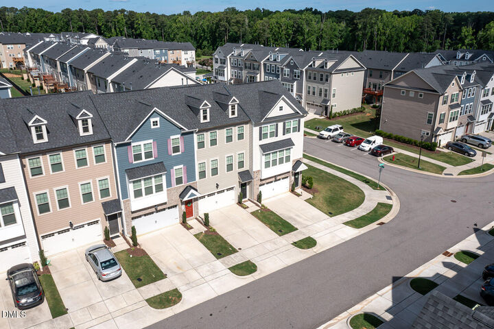 Property Photo:  822 Richmont Grove Lane  NC 27523 