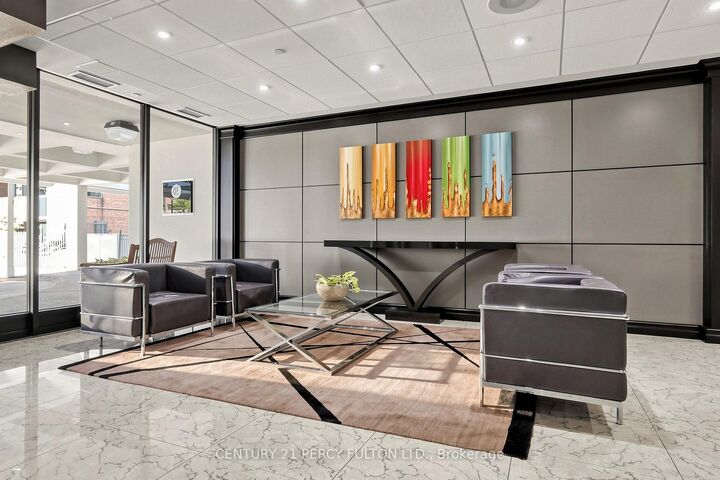 Property Photo: 77 Maitland Place 224 ON M4Y 2V6