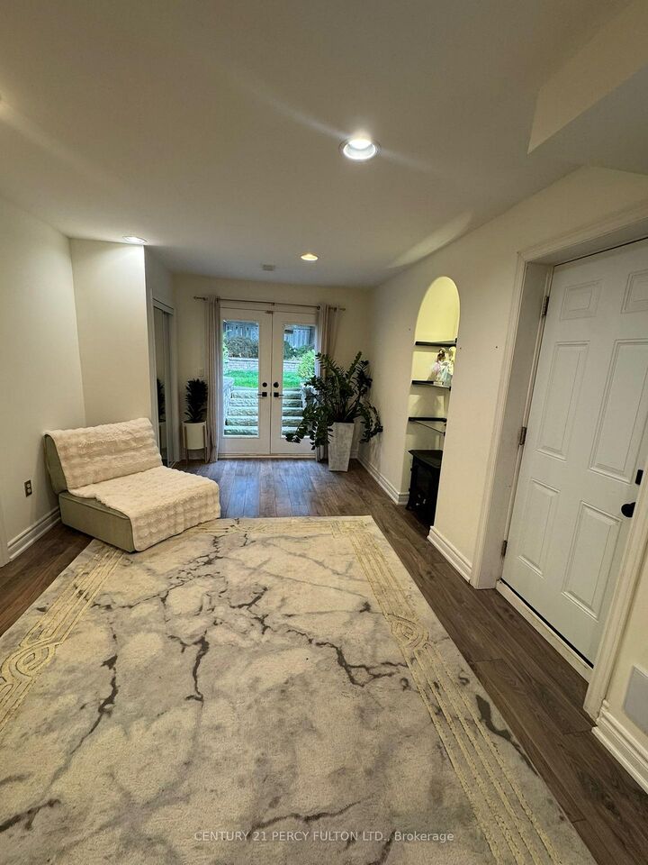 Property Photo: 207 Shaftsbury Avenue Basment ON L4C 0E8