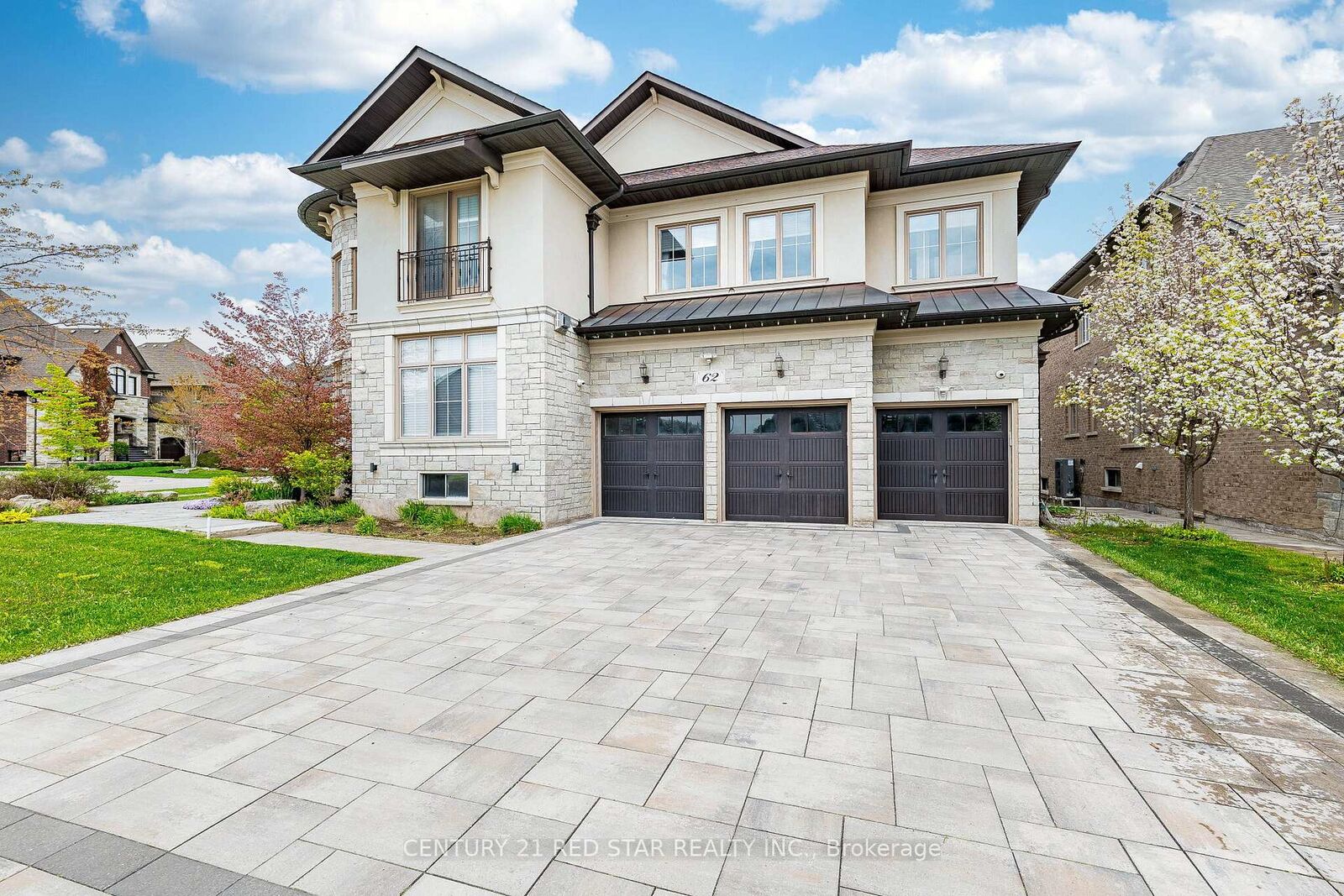 Property Photo:  62 Langdon Drive  ON L7B 0M1 