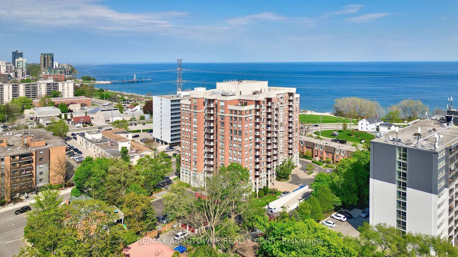 Property Photo: 442 Maple Ave. Avenue 606 ON L7S 2L7