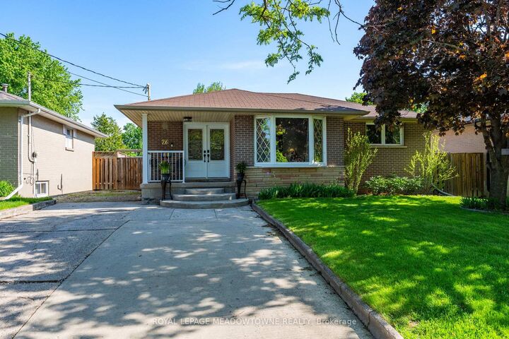 26 Moultrey Crescent — photo 1