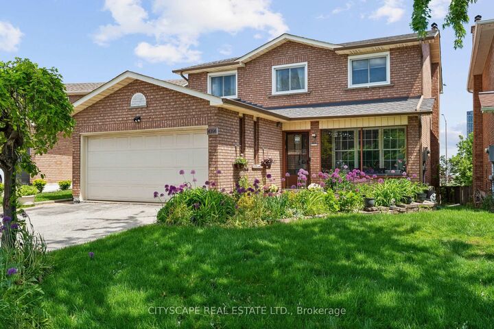 Property Photo: 4356 Wakefield Crescent ON L5C 4N2