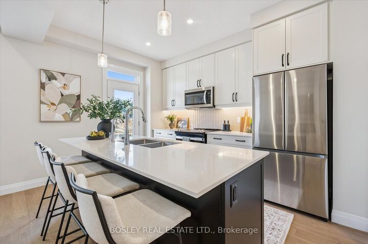 Property Photo:  127 Catherine Street  ON N3A 2A3 