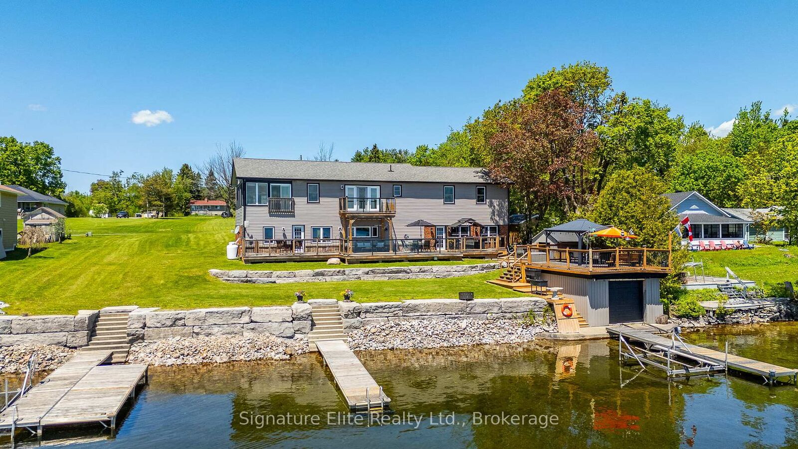 Property Photo: 9 Fieldview Drive ON K0M 2B0