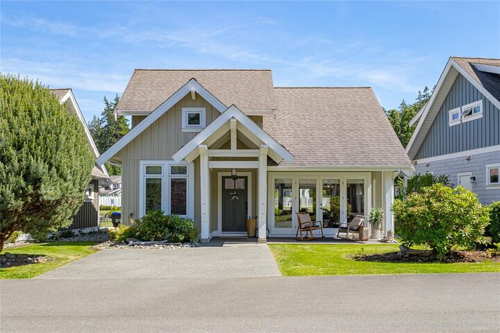 5251 Island Hwy W #15 — photo 1