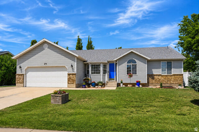 Property Photo: 976 W 1400 S UT 84087
