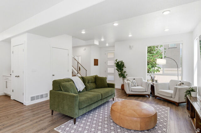 Property Photo:  4595 S College Ridge Ct E  UT 84117 