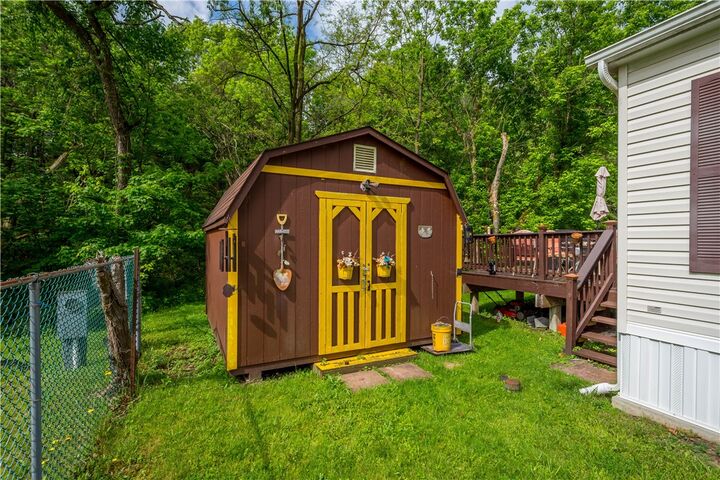 Property Photo: 534 Finks Run Rd PA 15057