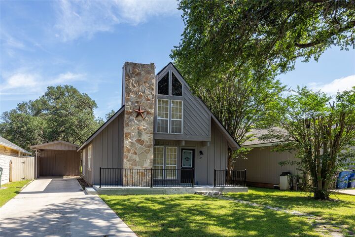 Property Photo:  22 Stonehouse Circle  TX 78676 