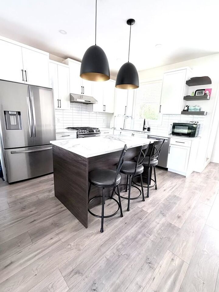Property Photo: 27640 Lantern Avenue 12 BC V4X 1M3
