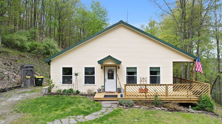 Property Photo:  229 Rundall Place  NY 13905 