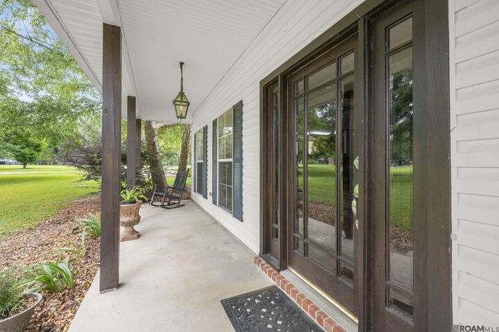 Property Photo:  22325 Sutter Ln  LA 70791 
