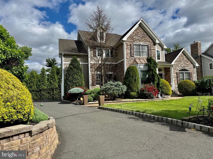Property Photo: 1 Hartman Court NJ 07066
