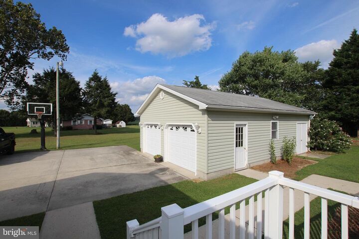 Property Photo:  26499 Hollyville Road  DE 19966 