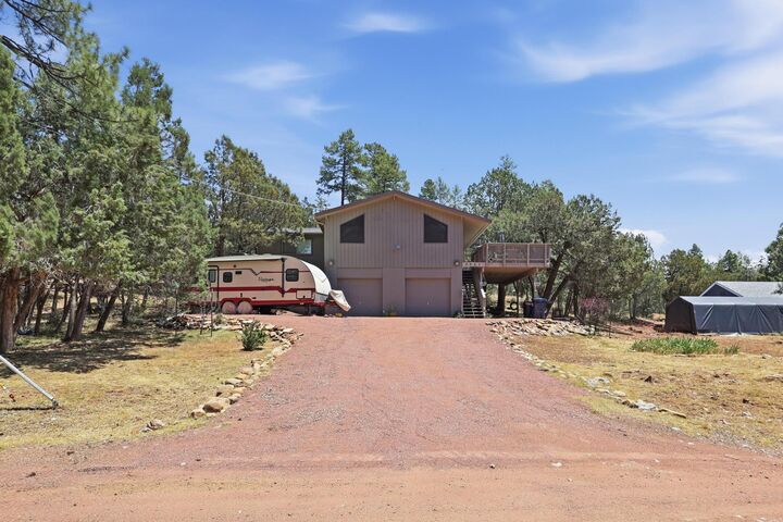 Property Photo: 3233 N Pinewood Dr AZ 85544