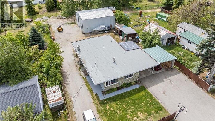 Property Photo:  609 201st Avenue  BC V1N 3R1 