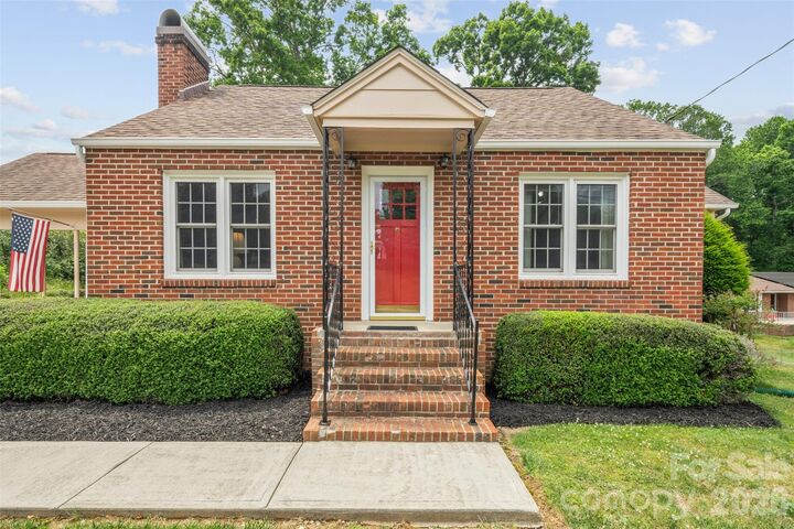 Property Photo: 314 Old Leicester Highway NC 28806