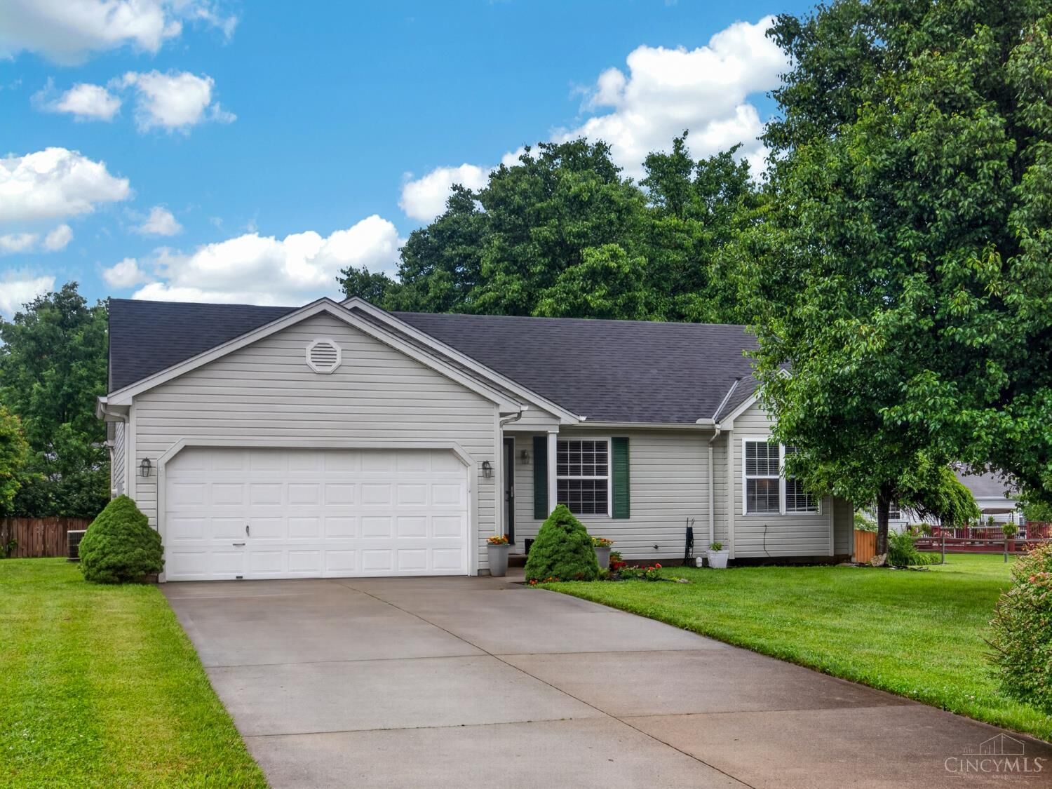 Property Photo:  5209 Woodtop Drive  OH 45140 