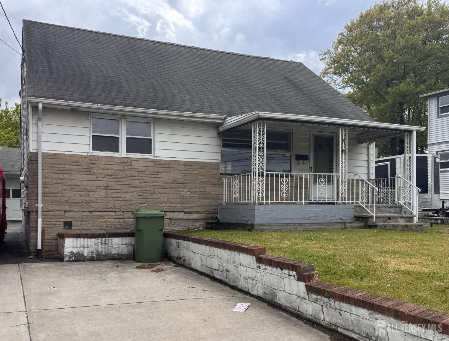 Property Photo: 554 Ridgeway Avenue NJ 08879