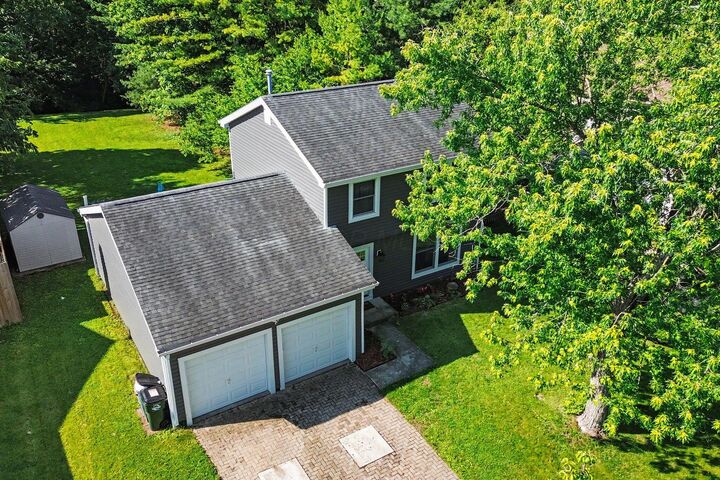 Property Photo:  445 High Meadows Village Drive  OH 43065 