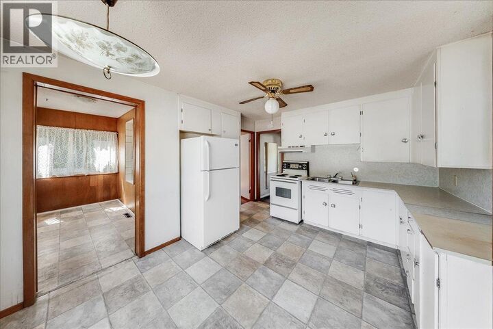 Property Photo: 1338 Third Avenue BC V1R 1P4