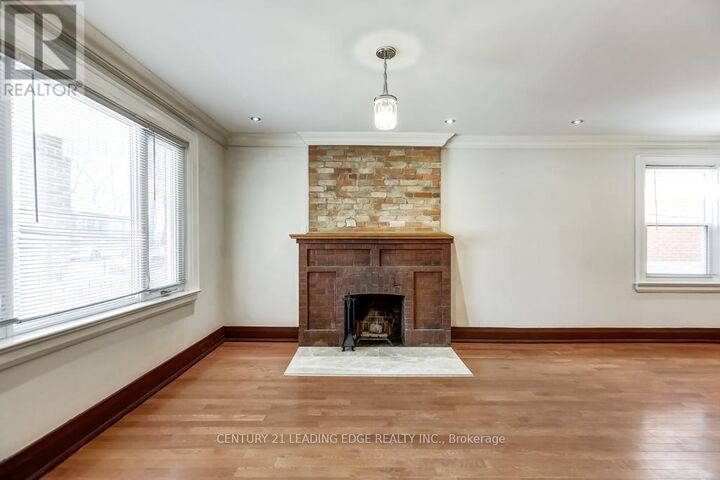Property Photo: 26 Grandville Avenue ON M6N 4T9