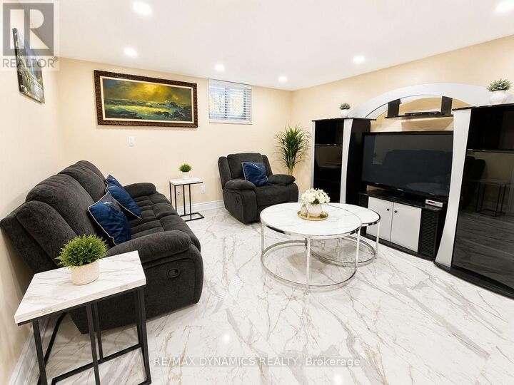 Property Photo: 89 Hucknall Road ON M3J 1W1