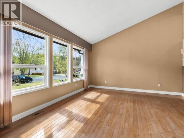 Property Photo:  9 Boswell Crescent  YT Y1A 4T2 