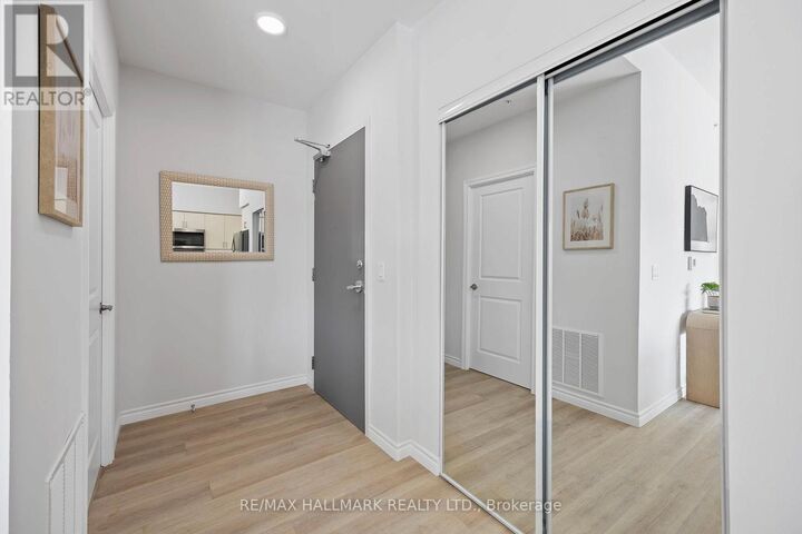 Property Photo: 70 Dean Avenue 230 ON L4N 0C2