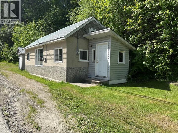 Property Photo: 2404 Perrier Road BC V1L 6Y9