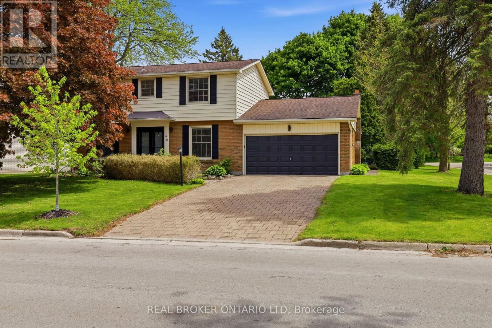 Property Photo: 196 Wychwood Park ON N6G 1R9