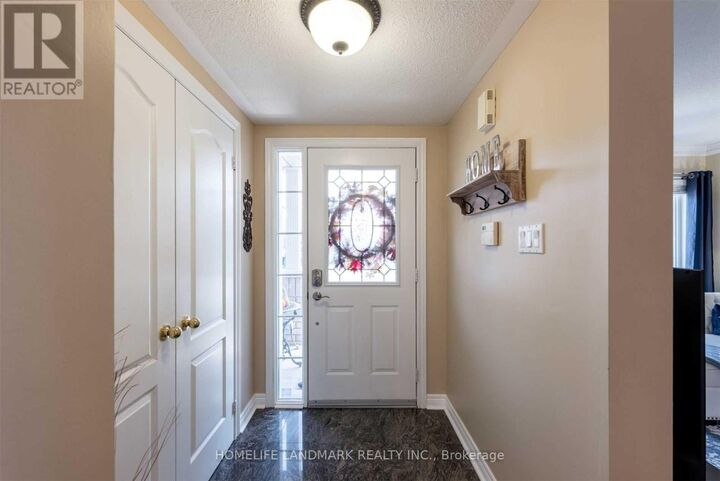 Property Photo: 91 Red River Crescent ON L3X 2R5
