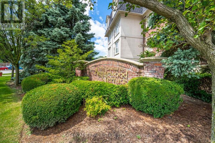 Property Photo: 3351 Cawthra Road 321 ON L5A 4N5