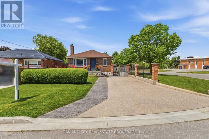 Property Photo: 169 Ellsworth Crescent ON N5W 1J5