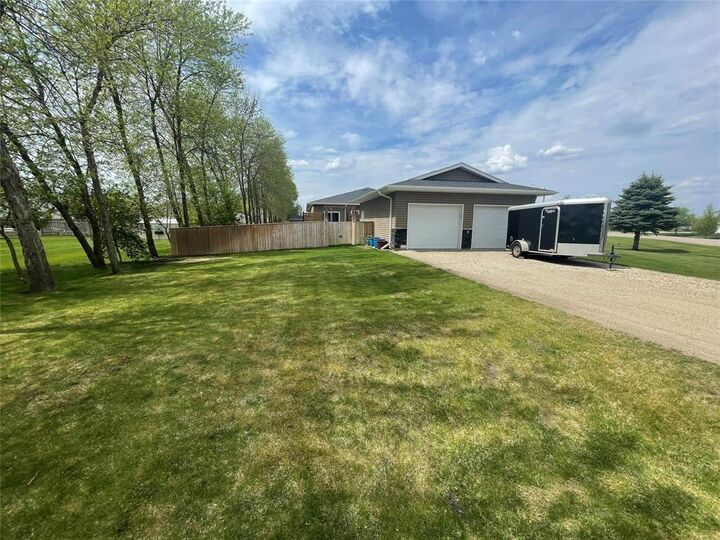 Property Photo:  5 Venture Bay  MB R0K 0H0 