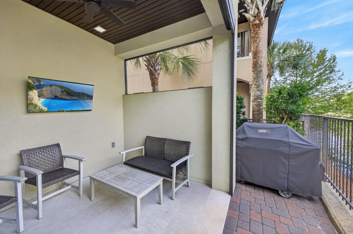 Property Photo: 1966 Baytowne Loop FL 32550