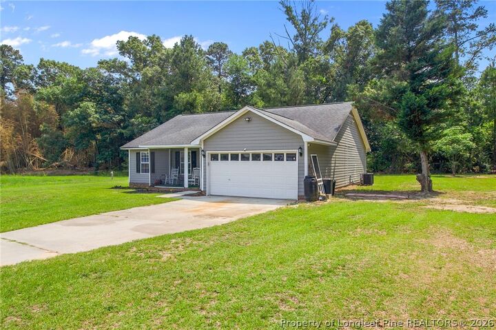 Property Photo: 203 Drew Street NC 28376