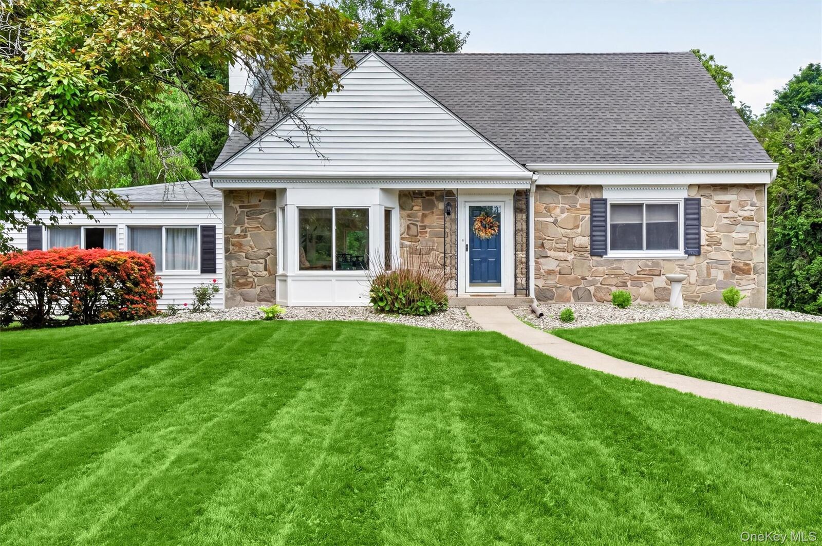 Property Photo:  194 Wilbur Boulevard  NY 12603 