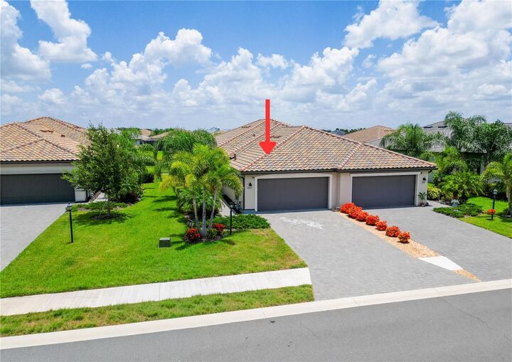 Property Photo:  5323 White Sand Cove  FL 34211 