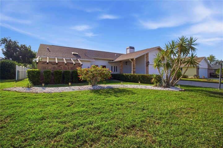 Property Photo:  5705 39th Street Circle E  FL 34203 