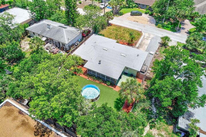 Property Photo: 14079 Victoria Road FL 33774