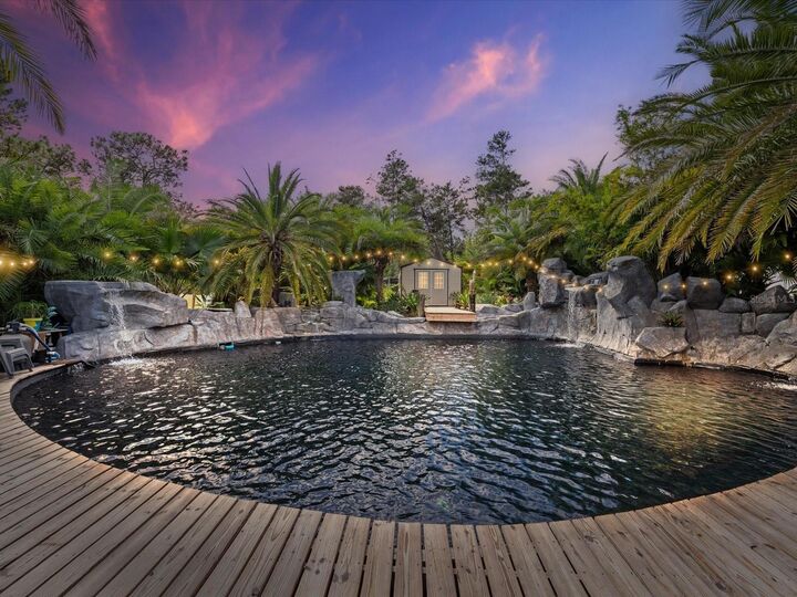 Property Photo: 9027 Mavis Road FL 34613