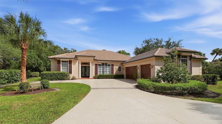 Property Photo:  27 Dominica Drive  FL 34223 