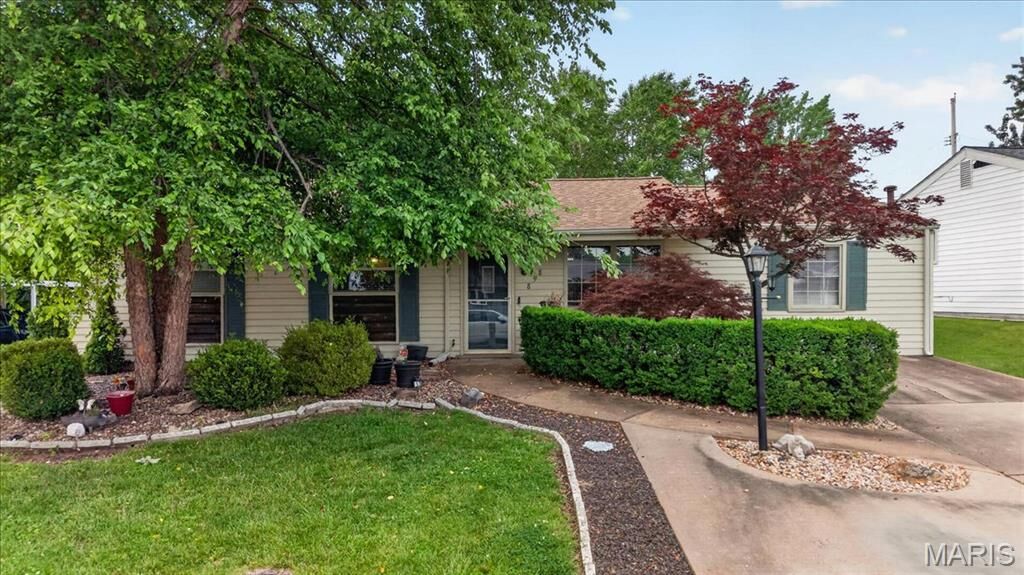 Property Photo:  858 Morningside Lane  MO 63010 