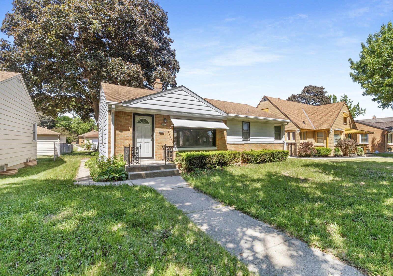 Property Photo:  3925 N 79th St  WI 53222 