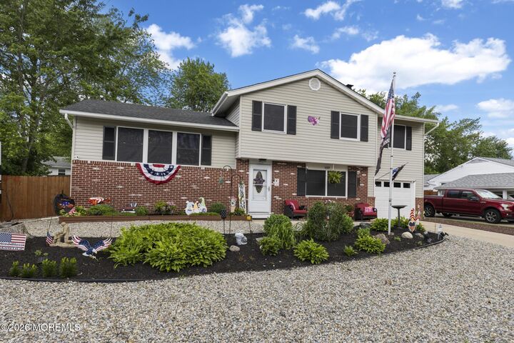 Property Photo:  107 Boulder Lake Drive  NJ 08087 