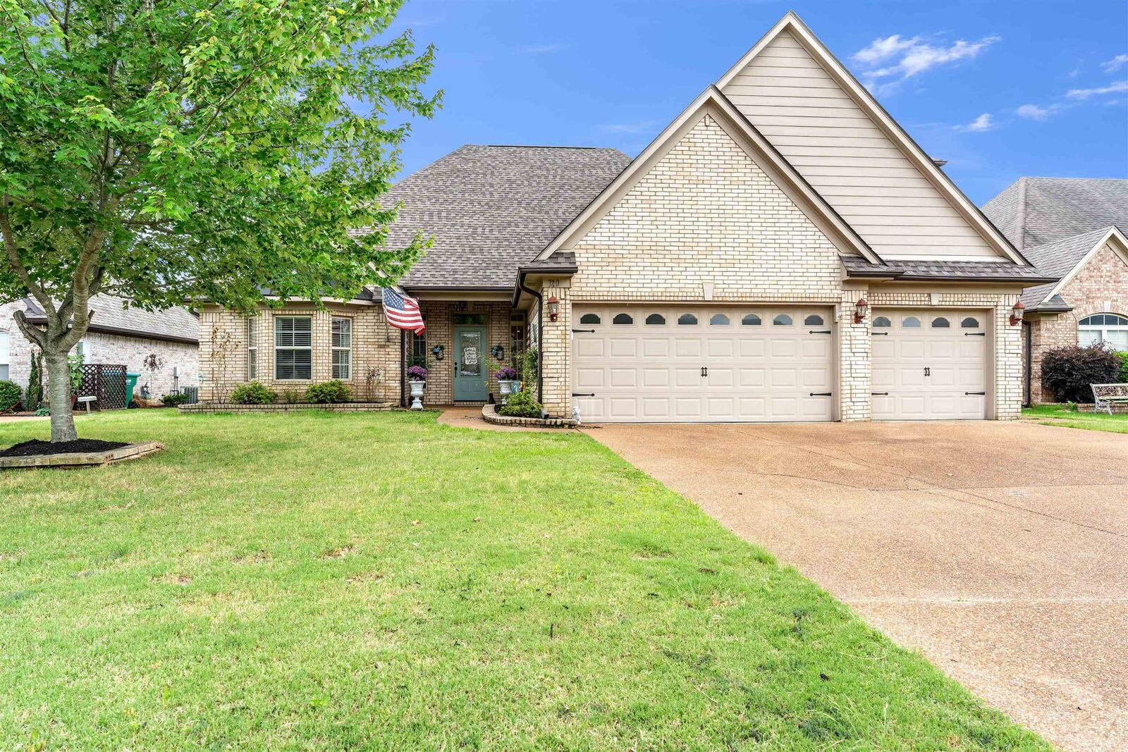Property Photo:  310 Whispering Meadows Dr  TN 38060 