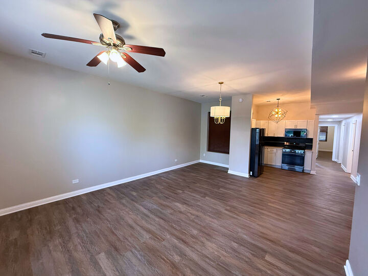 Property Photo: 3536 S Prairie Avenue 1 IL 60653