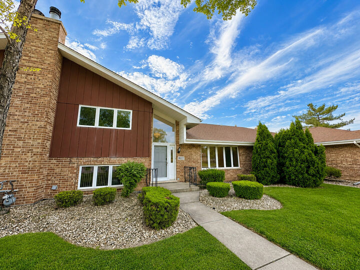 Property Photo: 18222 Michigan Court IL 60467
